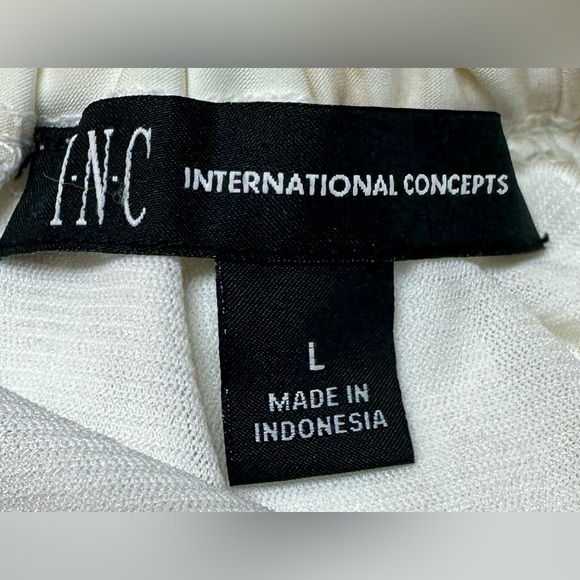 INC International Concepts Cream Leopard Print Sleeveless Front Side Tie Blouse - Picture 8 of 10